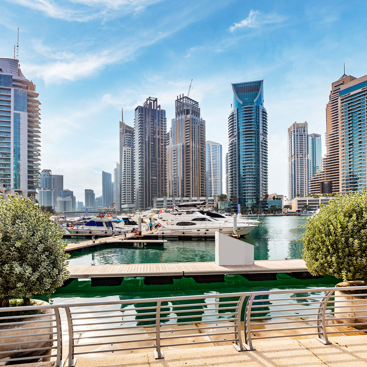 Prime Waterfront Living: Palm Jumeirah vs. Dubai Marina